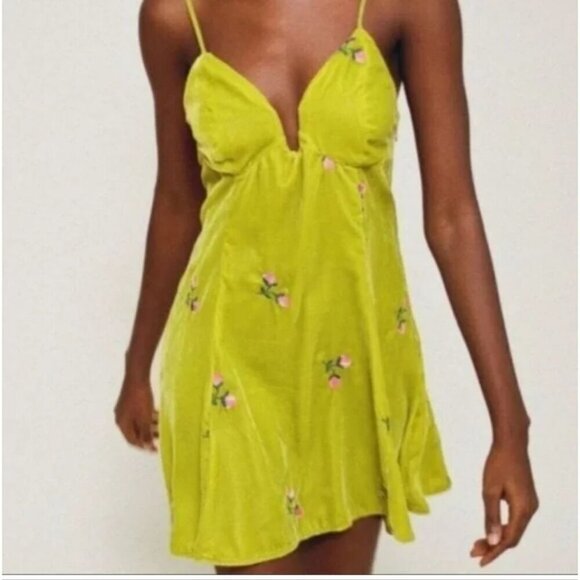 UO URBAN OUTFITTERS | Floral green velvet slip dress embroidered sz Small - Picture 1 of 4